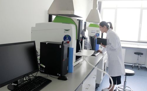 區(qū)領(lǐng)導(dǎo)到市食品藥品檢驗(yàn)檢測研究院對接調(diào)研